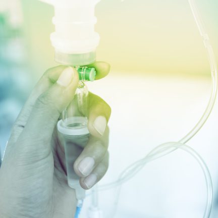 Close,Up,Saline,Iv,Drip,For,Patient,And,Infusion,Pump